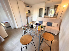 Studio Cabine à Port Fréjus, Plage et Commerces à Pied, Connexion Internet, Ménage Inclus - FR-1-226A-168